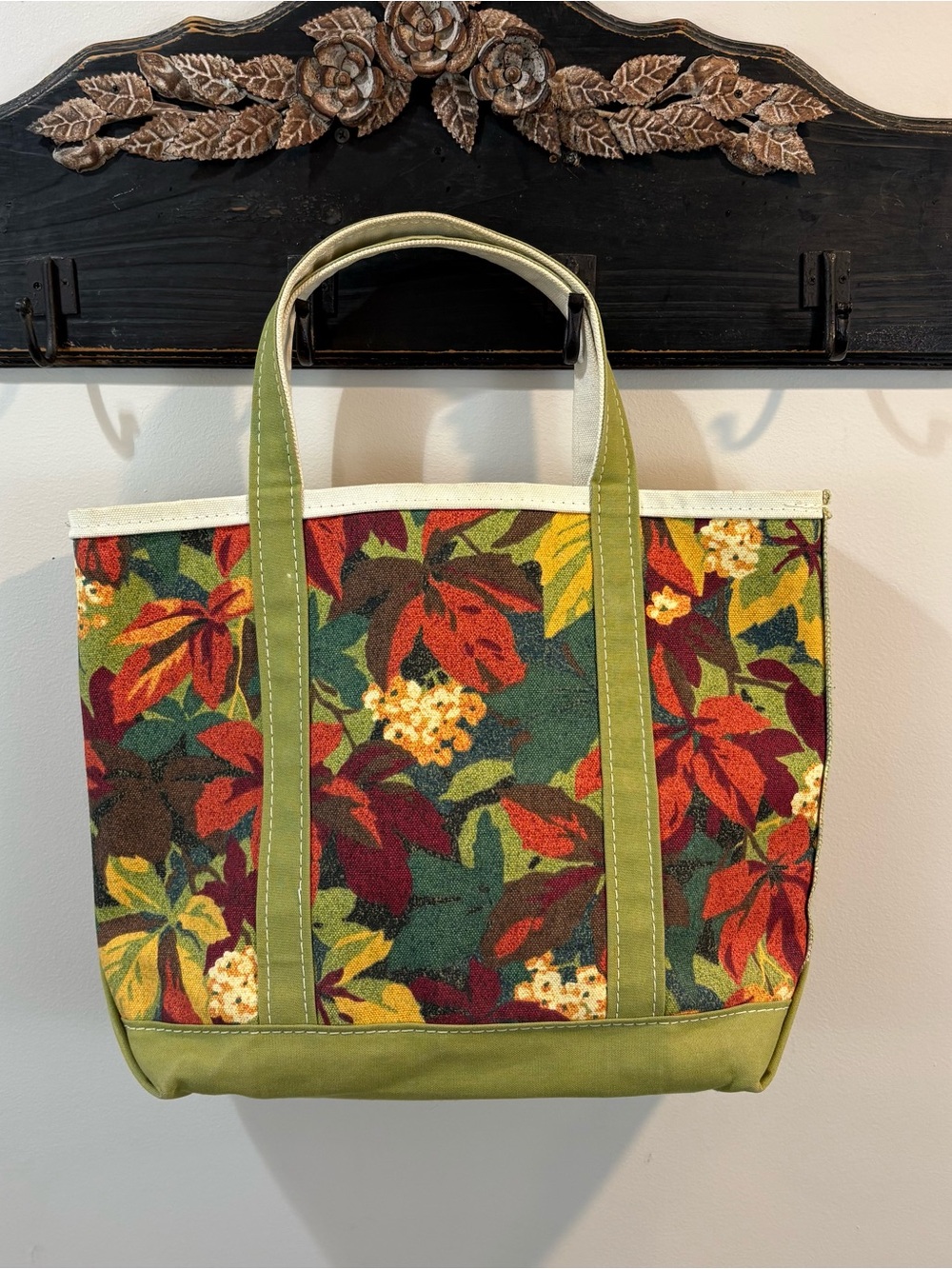 Vintage LL Bean Fall Foliage Boat and Tote Bag 16”x12.5”